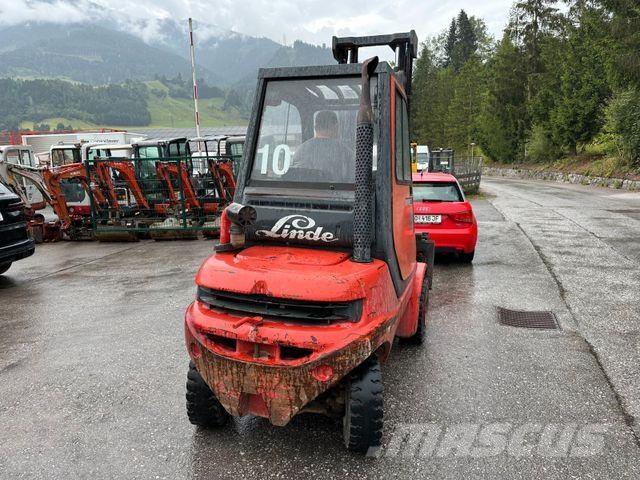 Linde H30D-30 Maastotrukit