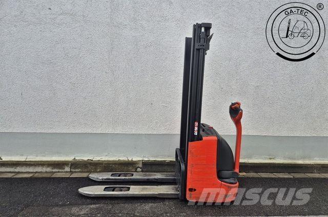 Linde L12 Korkeakeräilytrukit