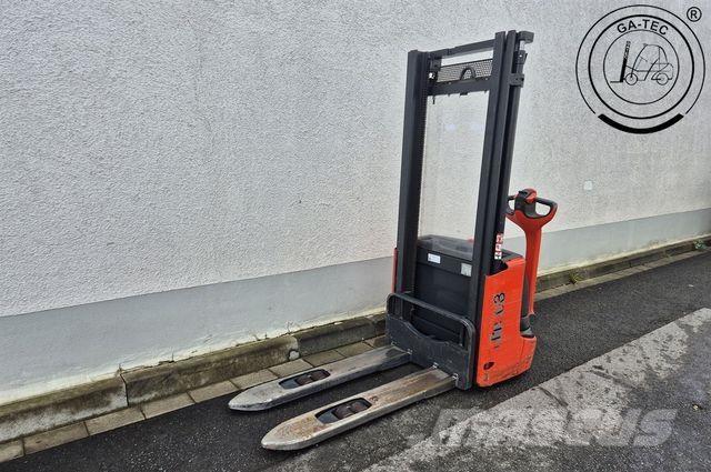 Linde L12 Korkeakeräilytrukit