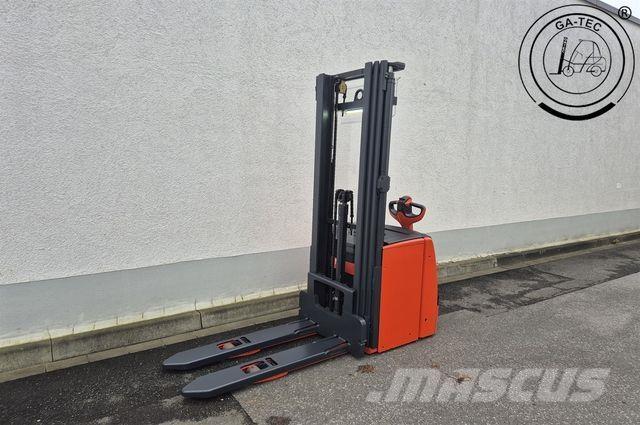Linde L14i Korkeakeräilytrukit