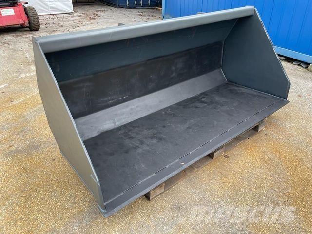  LÖFFEL Pyöräkuormaajat