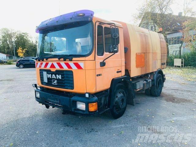 MAN 14.152 Lakaisuautot