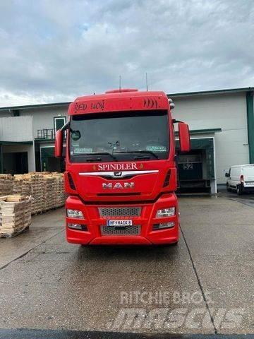 MAN TGX 18.560 Vetopöytäautot