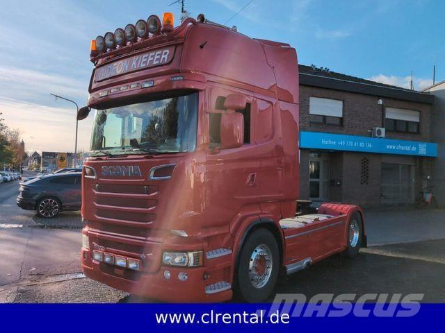 Scania R560 V8 Vetopöytäautot