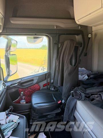 Scania S500 VOLL Vetopöytäautot