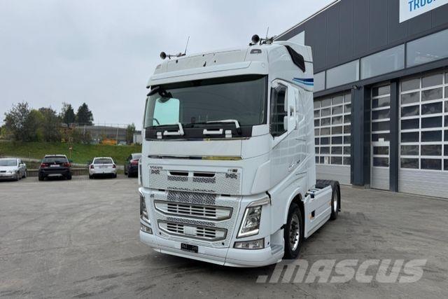 Volvo FH-500 4x2 Vetopöytäautot