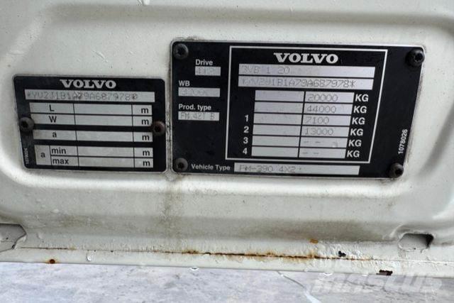 Volvo FM-390 4x2 Vetopöytäautot