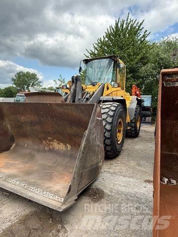 Volvo L 120 E Pyöräkuormaajat