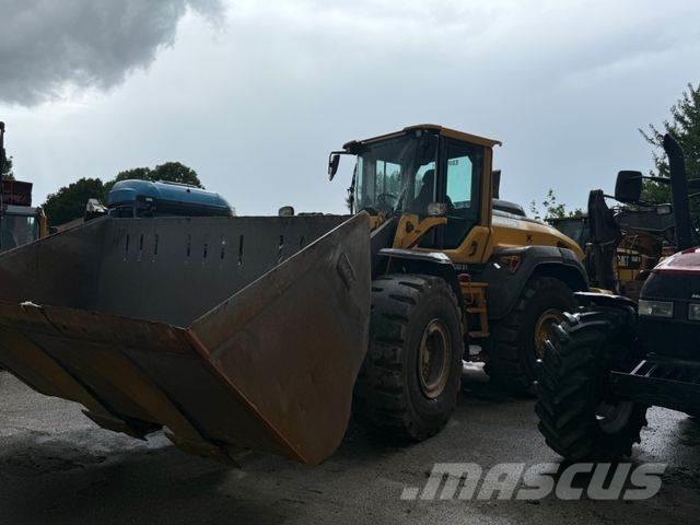 Volvo L 120 H Pyöräkuormaajat