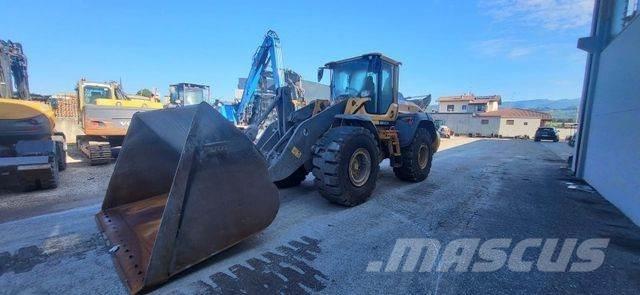 Volvo L 120 H Pyöräkuormaajat