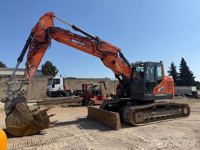 Doosan DX235LCR Telakaivukoneet