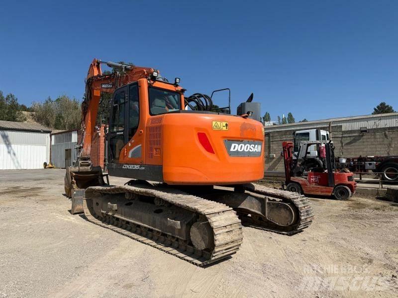 Doosan DX235LCR Telakaivukoneet