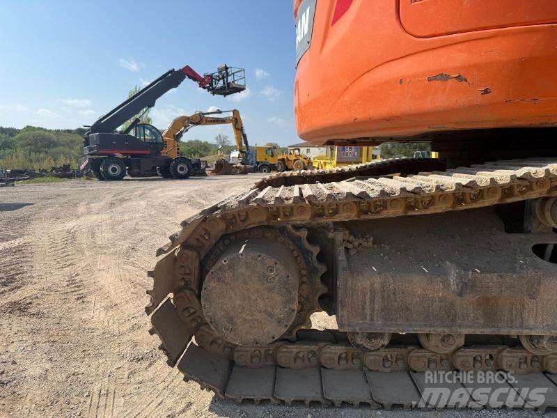Doosan DX235LCR Telakaivukoneet
