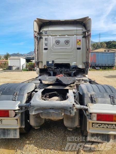 Scania v8 560cv Vetopöytäautot