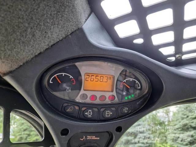 Bobcat T870 Muut koneet