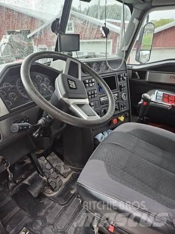 CAT Truck Pakettiautot