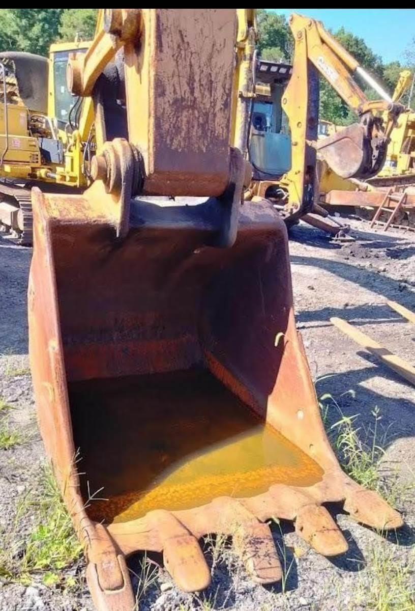 CASE 9050B Telakaivukoneet