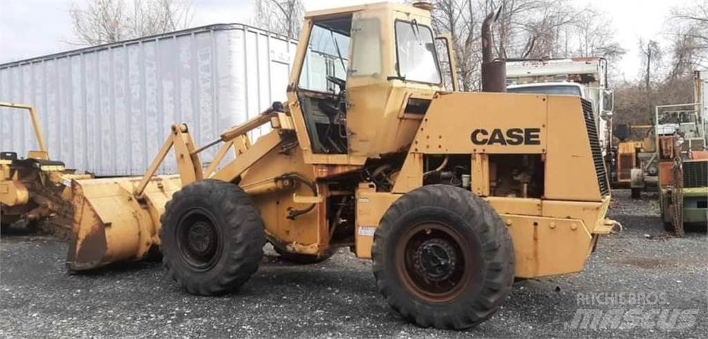 CASE W20C Pyöräkuormaajat