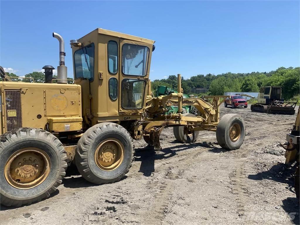 CAT 120G Tiehöylät