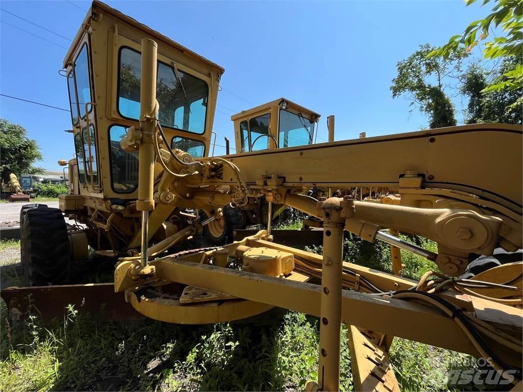 CAT 120G Tiehöylät