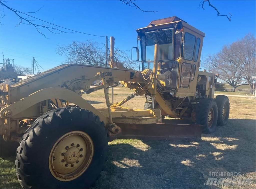 CAT 130G Tiehöylät