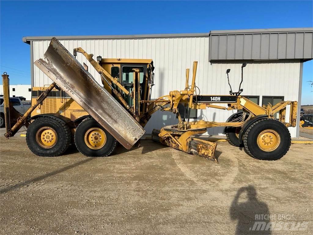 CAT 140H Tiehöylät