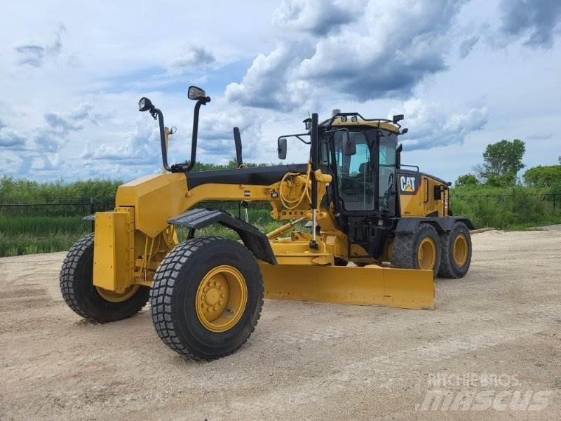 CAT 140M Tiehöylät
