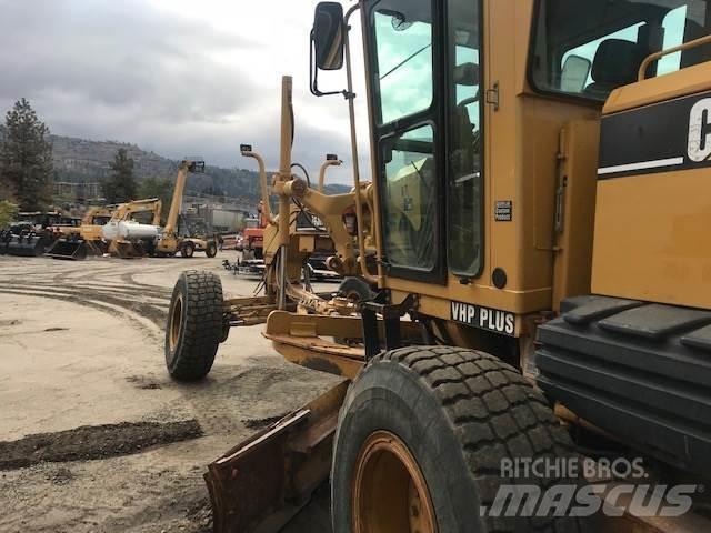 CAT 143H Tiehöylät