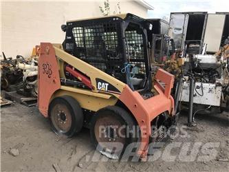 CAT 226B Liukuohjatut kuormaajat