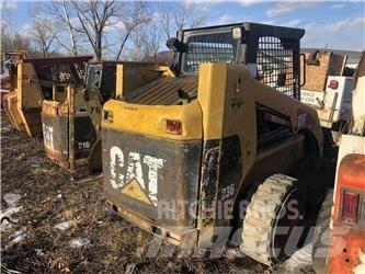 CAT 236 Liukuohjatut kuormaajat