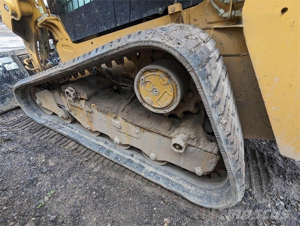 CAT 239D3 Liukuohjatut kuormaajat