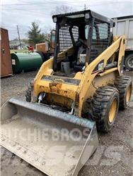 CAT 246 Liukuohjatut kuormaajat