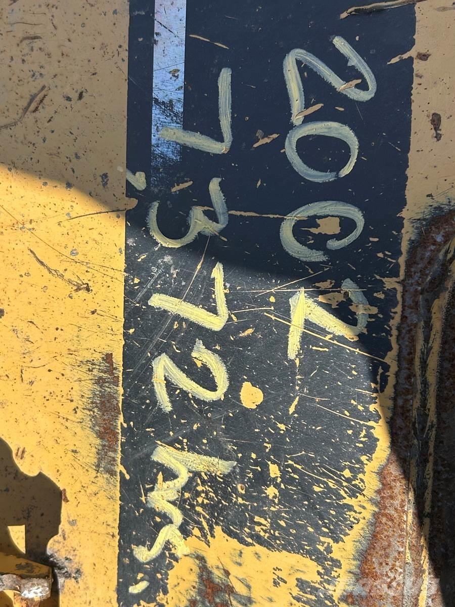 CAT 246B Liukuohjatut kuormaajat