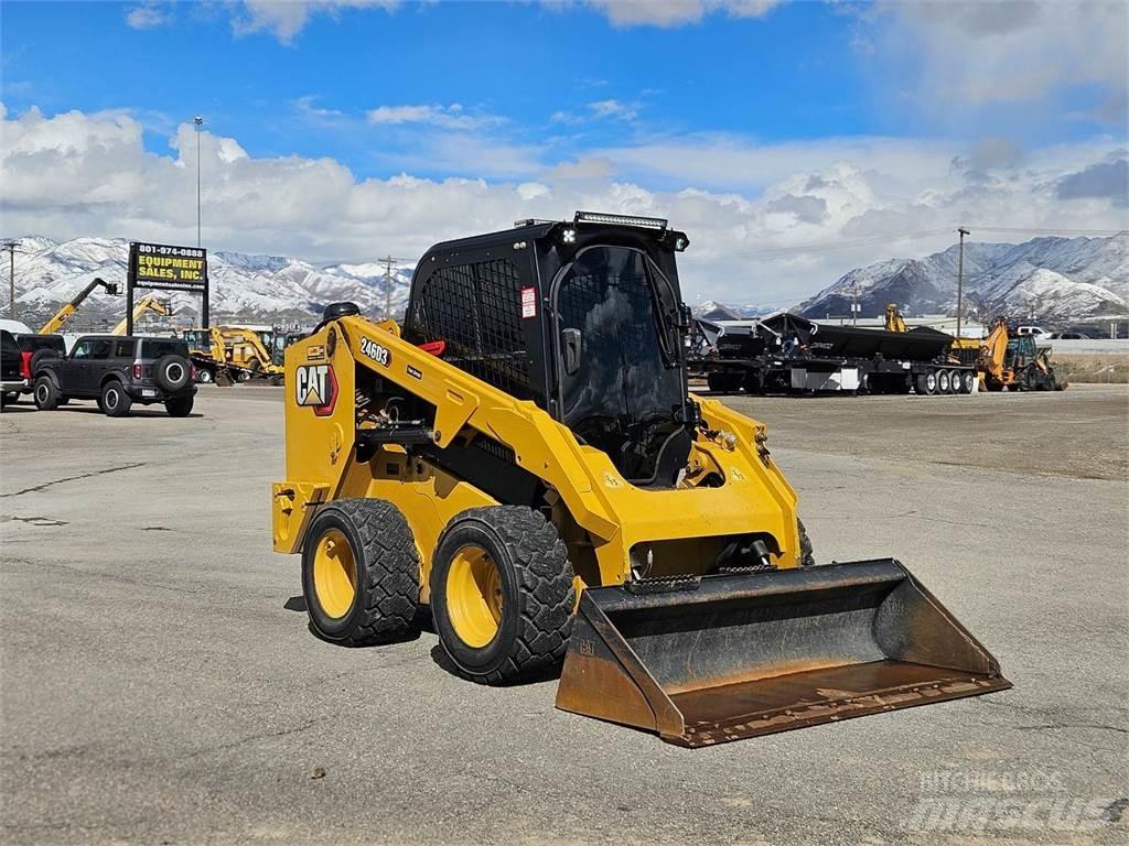 CAT 246D3 Liukuohjatut kuormaajat
