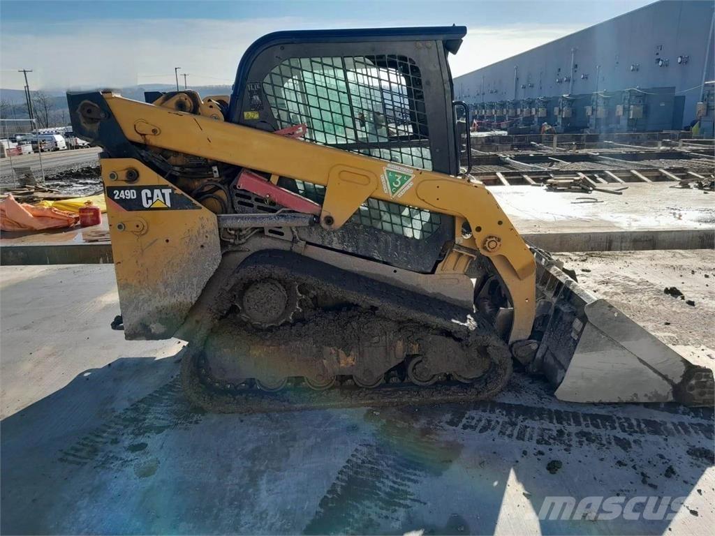 CAT 249D Liukuohjatut kuormaajat