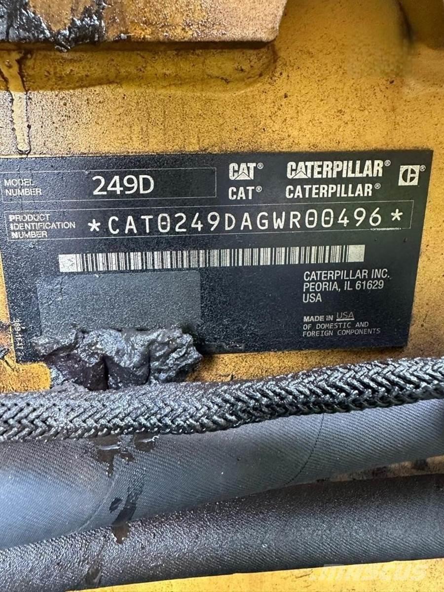 CAT 249D Liukuohjatut kuormaajat