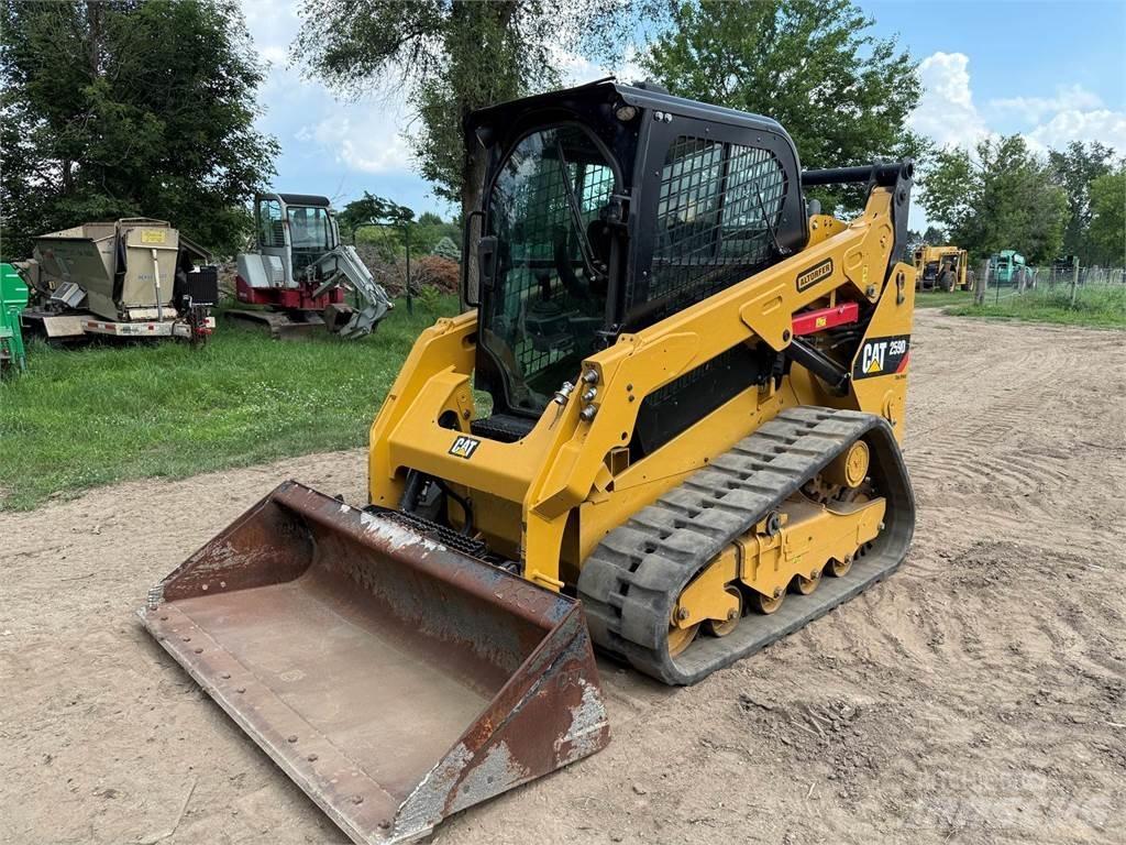 CAT 259D Liukuohjatut kuormaajat