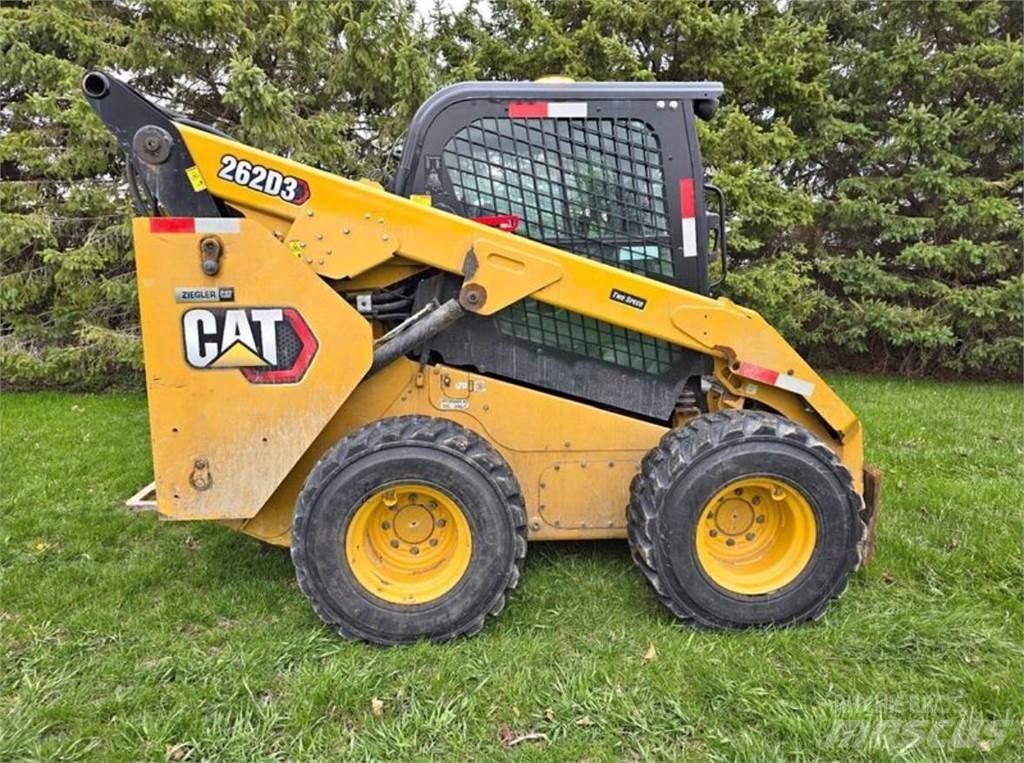 CAT 262D3 Liukuohjatut kuormaajat
