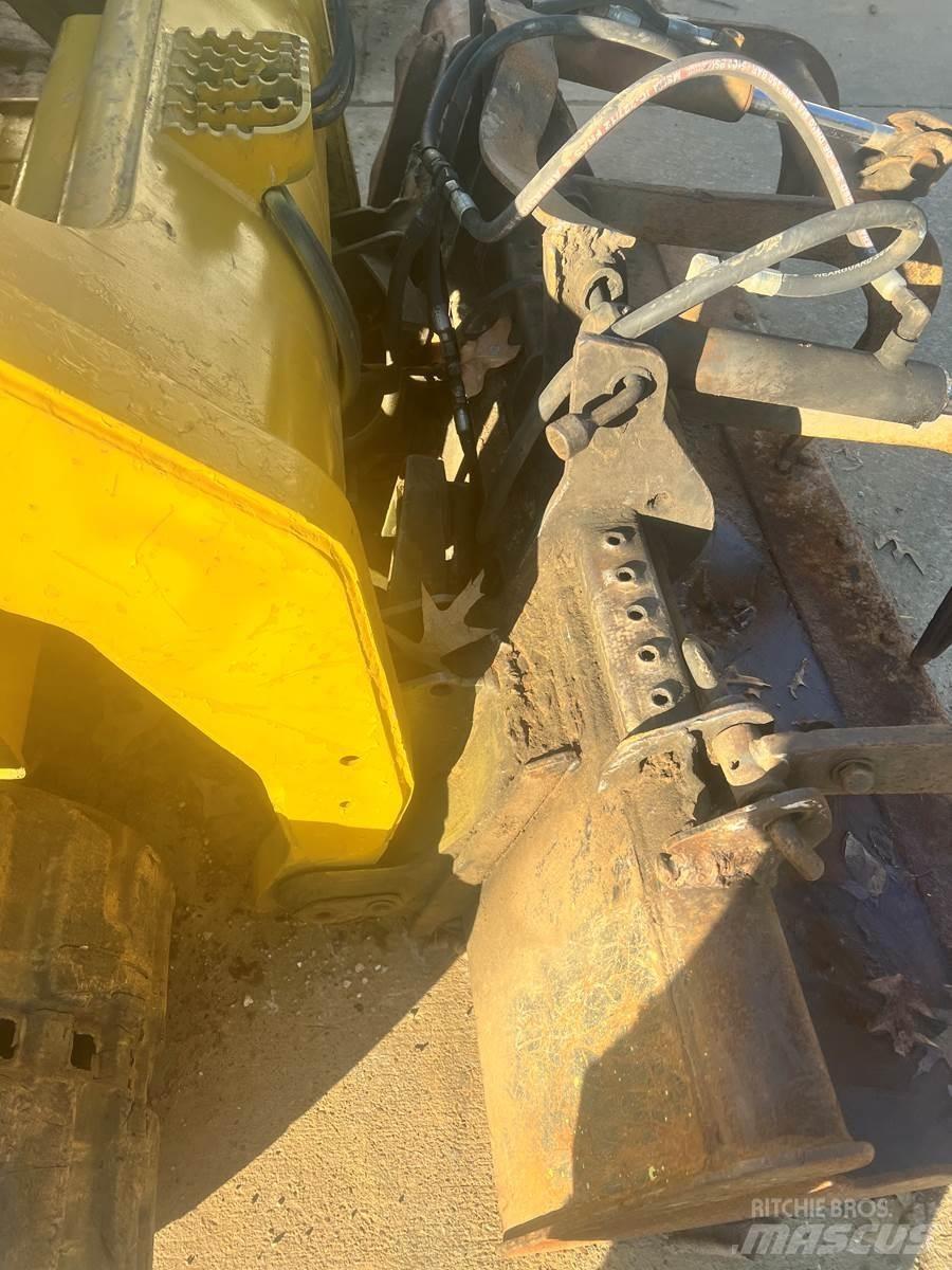 CAT 279C Liukuohjatut kuormaajat