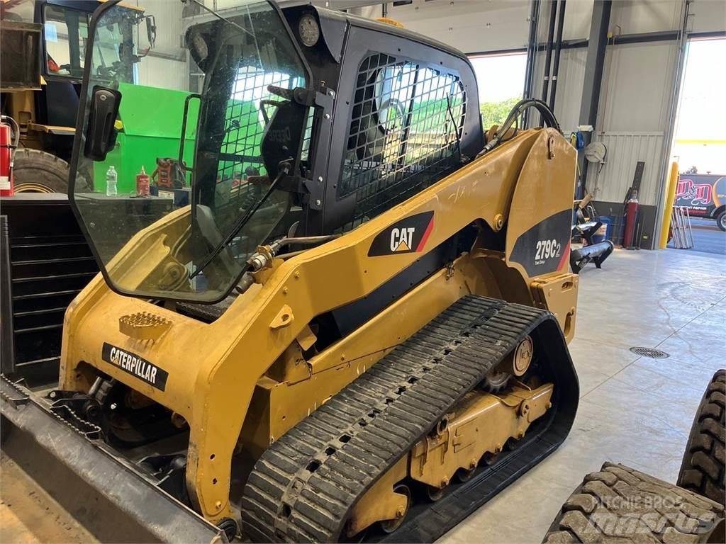 CAT 279C Liukuohjatut kuormaajat