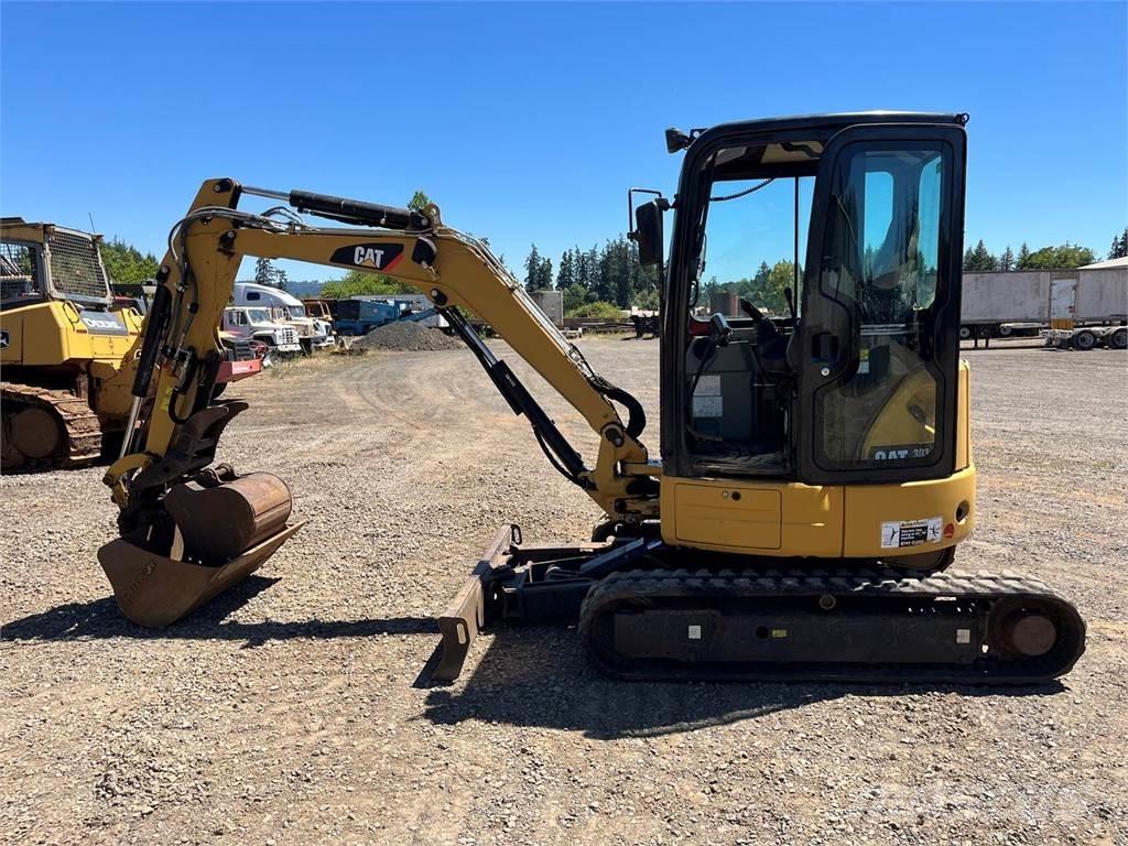 CAT 303.5 Telakaivukoneet