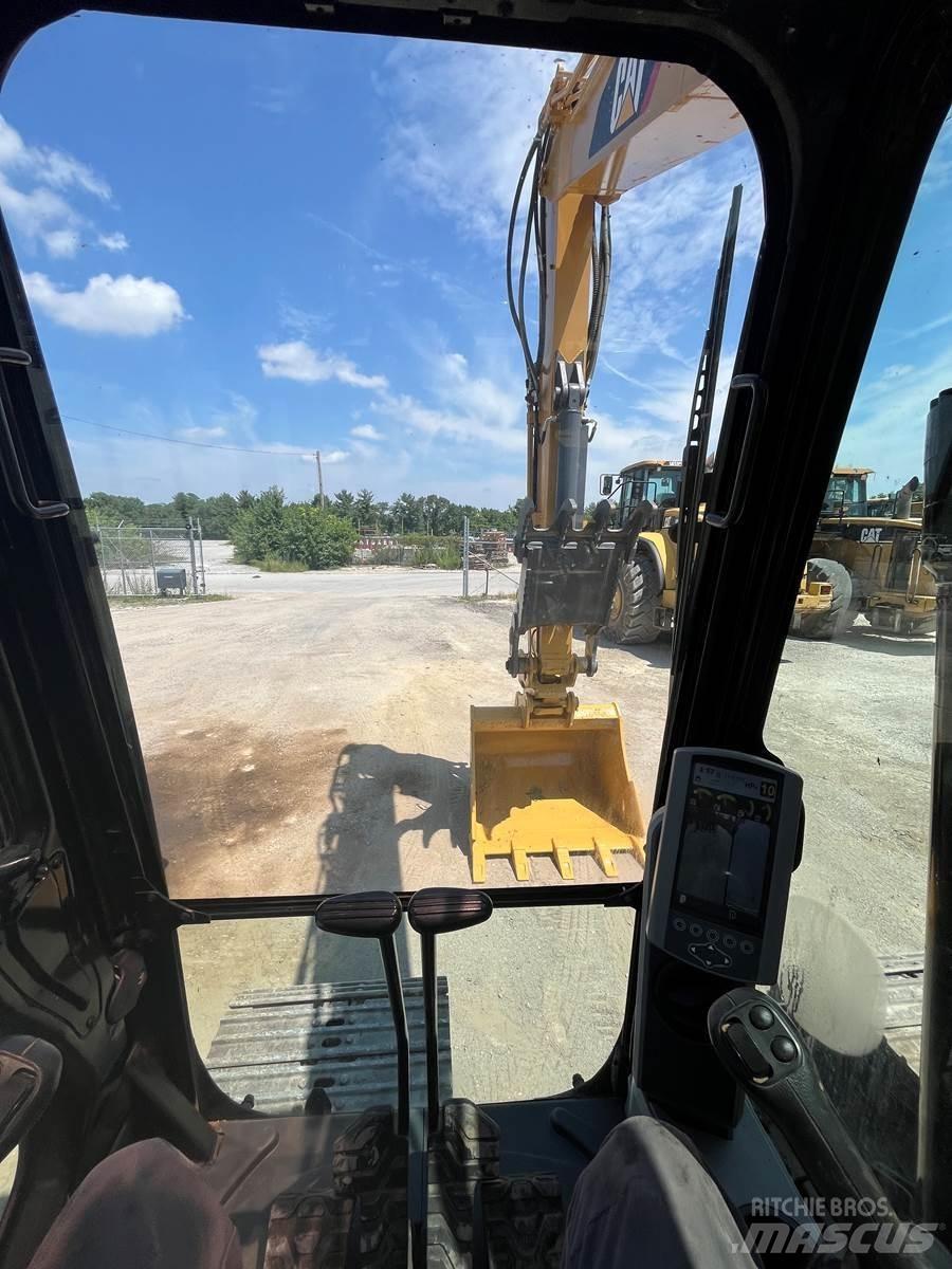 CAT 313FL Telakaivukoneet