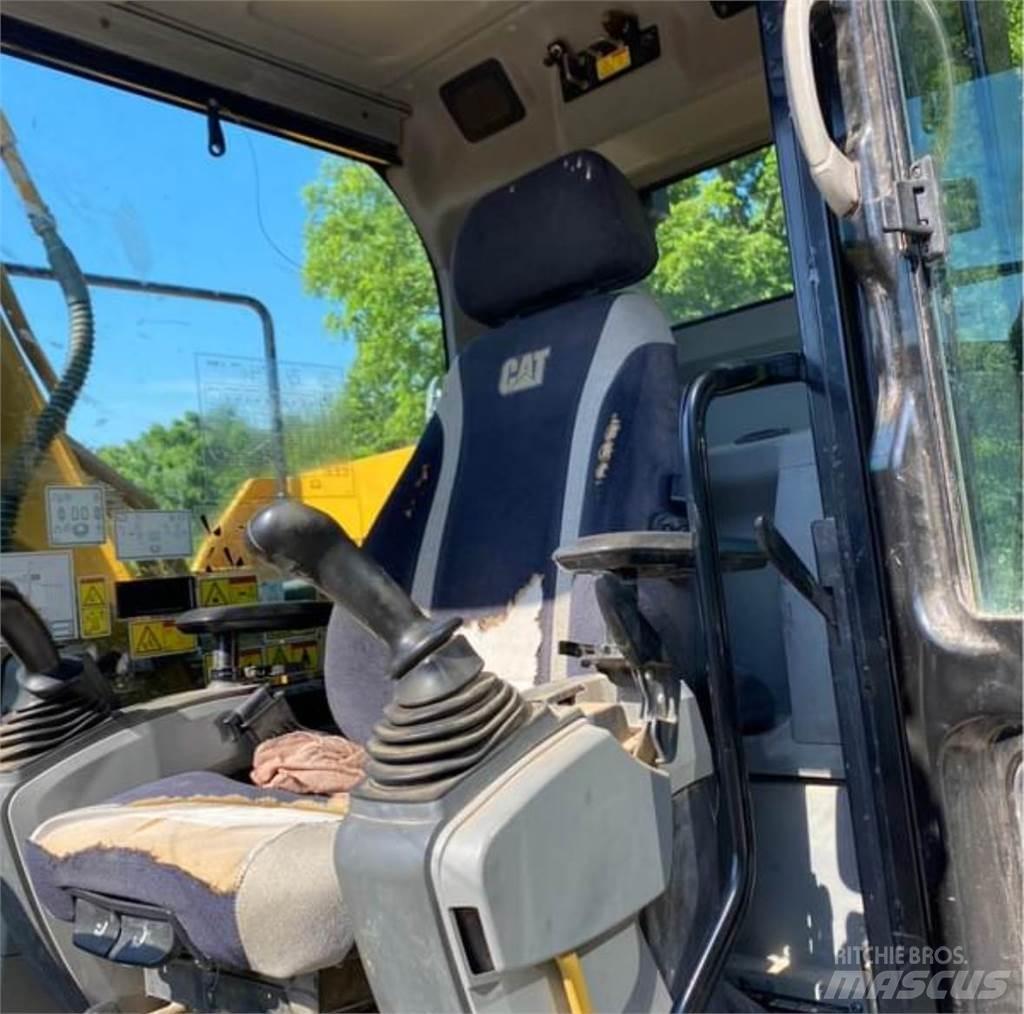 CAT 316FL Telakaivukoneet