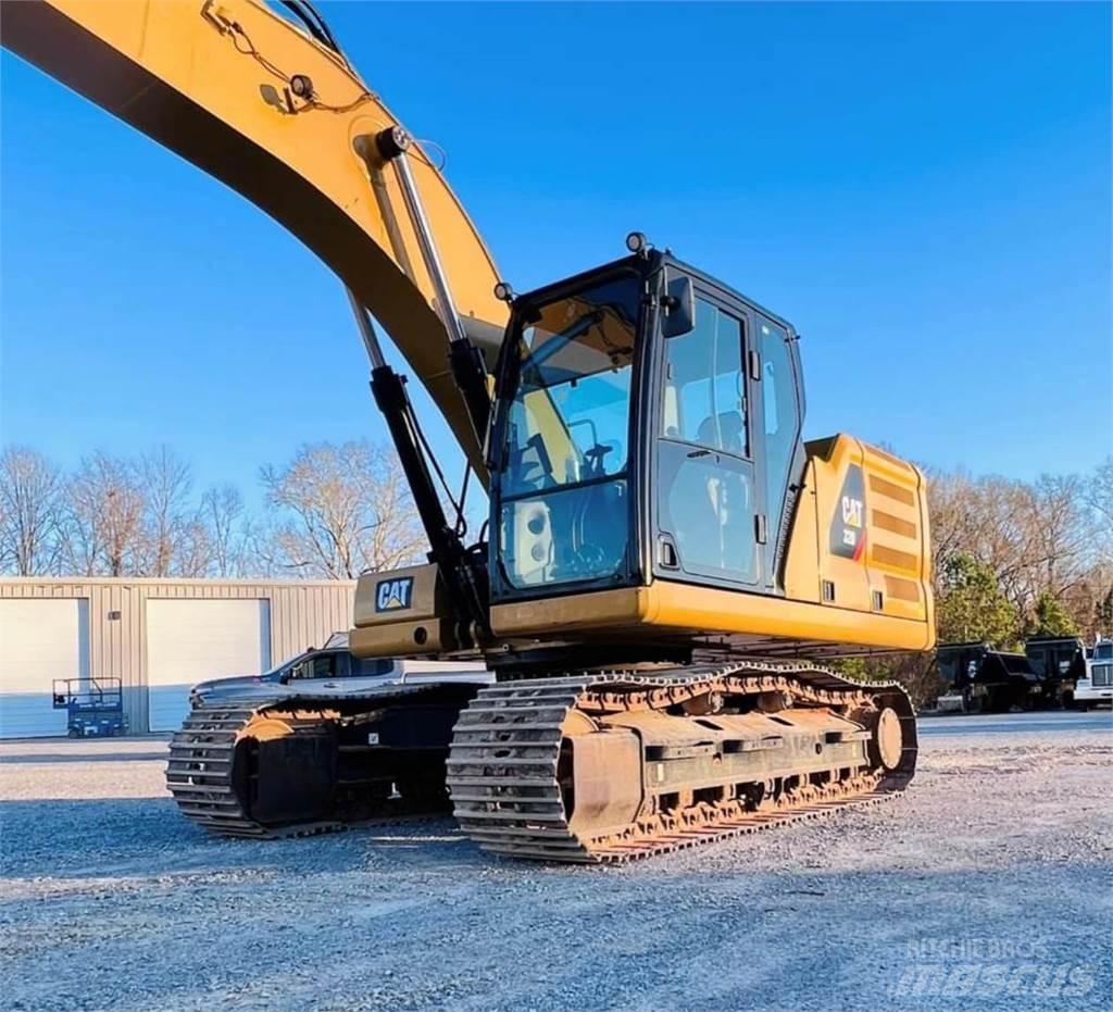 CAT 320 Telakaivukoneet