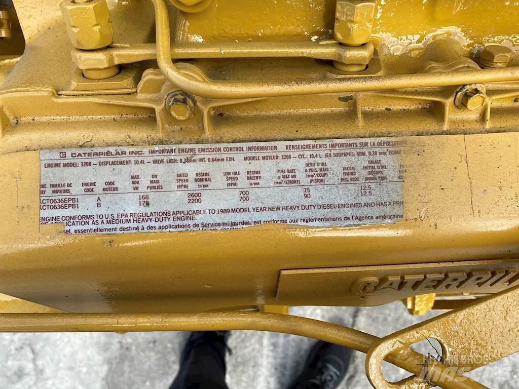 CAT 3208 Moottorit