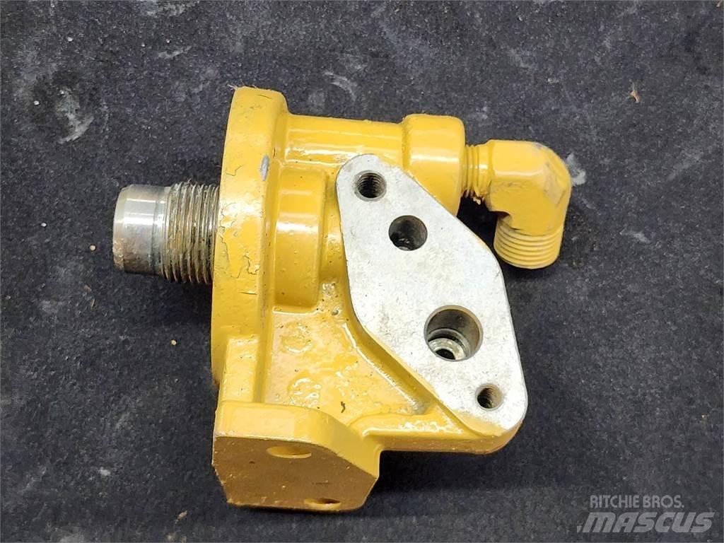 CAT 3208 Moottorit