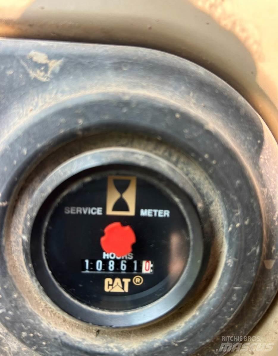 CAT 320C Telakaivukoneet