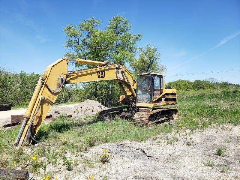 CAT 320L Telakaivukoneet