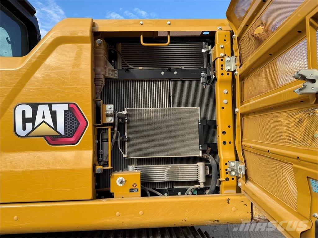 CAT 323 Telakaivukoneet