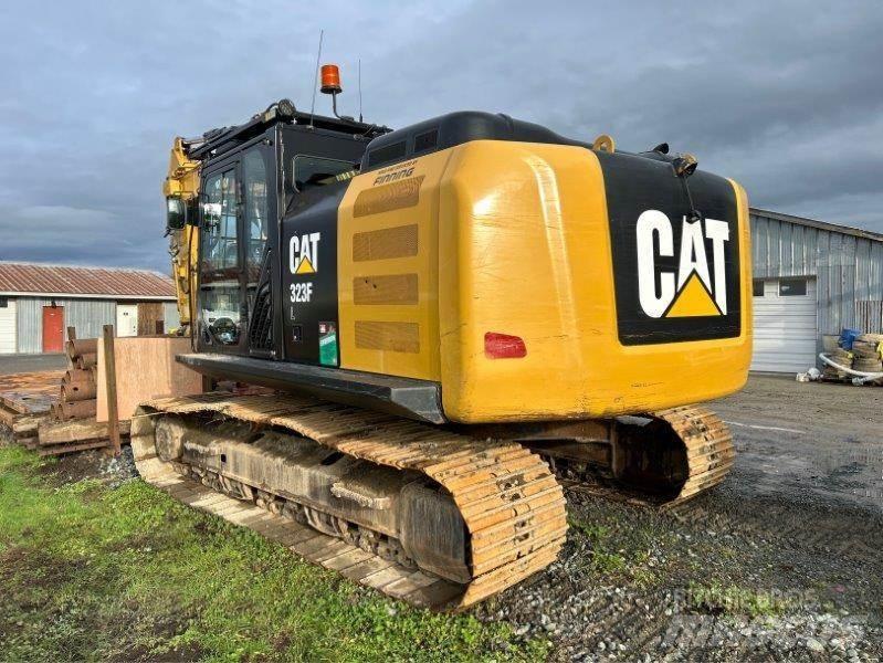 CAT 323FL Telakaivukoneet